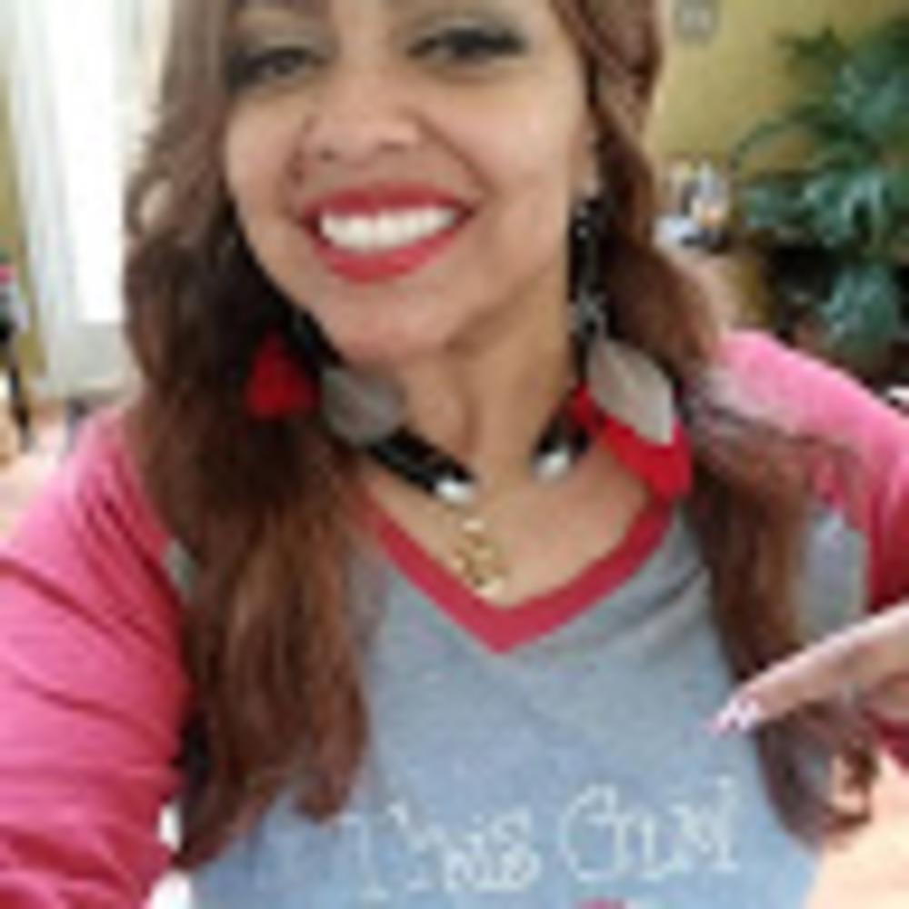 Meet your Posher, Crystal